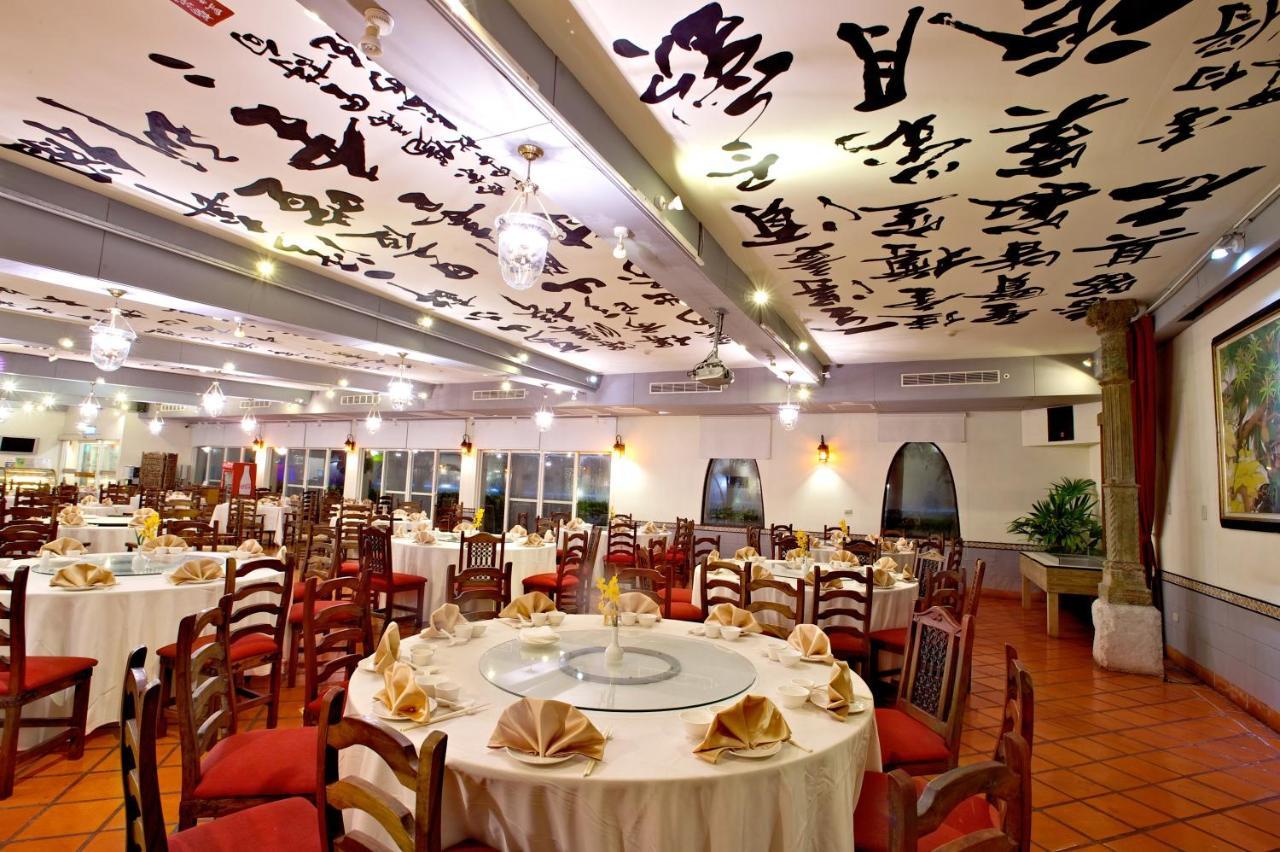 프라미스드랜드 리조트&라군 서우펑 외부 사진 Interior of a restaurant in Beijing